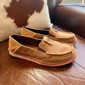 Ariat cruisers 7.5 light brown